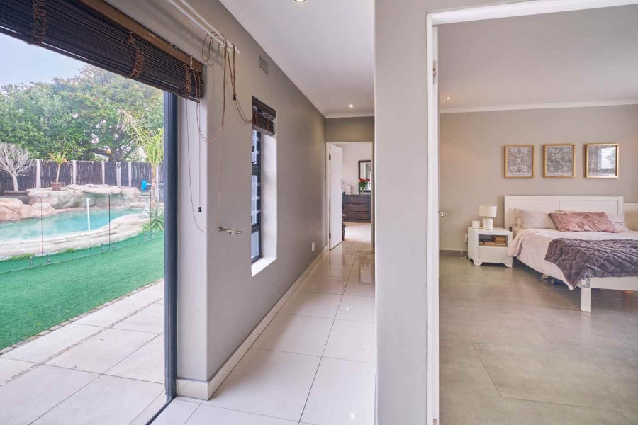 4 Bedroom Property for Sale in Flamingo Vlei Western Cape
